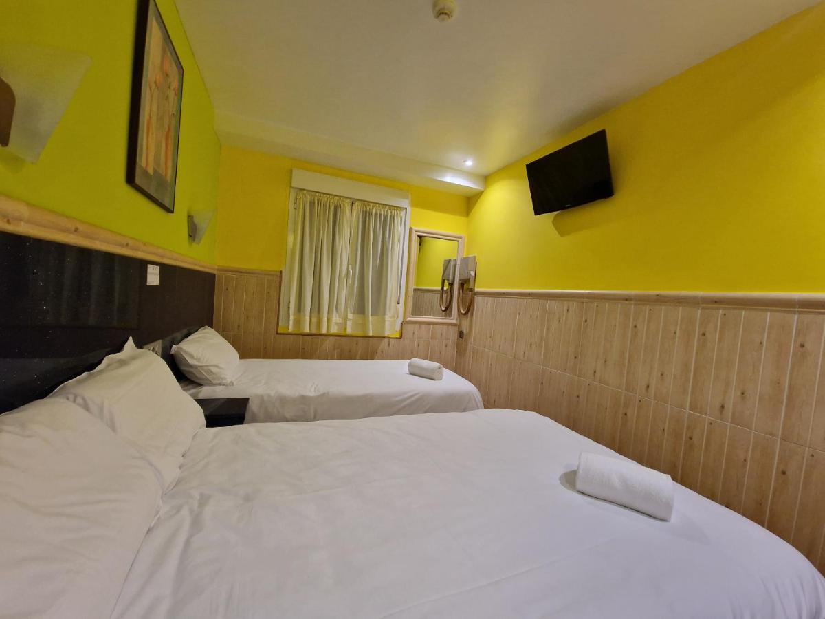 Pension Izar Bat Guesthouse San Sebastián Eksteriør billede